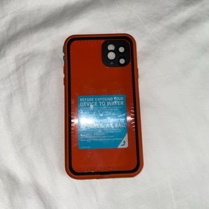 Lifeproof phonecase 11 pro max